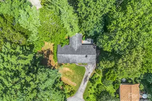 926 Toxaway Ct, Hendersonville, NC 28791 - Photo 18