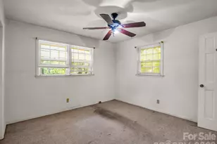 926 Toxaway Ct, Hendersonville, NC 28791 - Photo 12