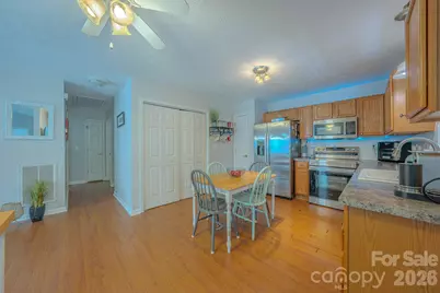 39 N Creekside Court, Hendersonville, NC 28791 - Photo 12