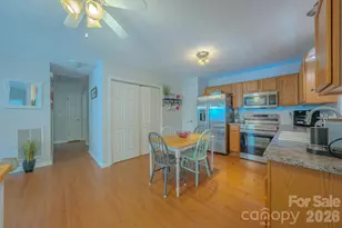 39 N Creekside Ct, Hendersonville, NC 28791 - Photo 12
