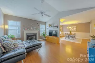 39 N Creekside Ct, Hendersonville, NC 28791 - Photo 14