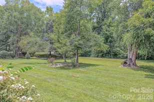 39 N Creekside Ct, Hendersonville, NC 28791 - Photo 26