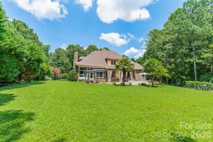 215 Blue River Rd, Lake Wylie, SC 29710 - Photo 8