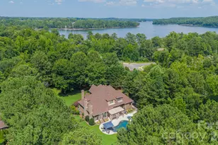 215 Blue River Rd, Lake Wylie, SC 29710 - Photo 2