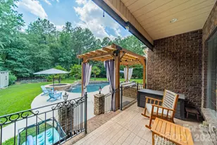 215 Blue River Rd, Lake Wylie, SC 29710 - Photo 12