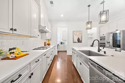 809 Brown Creek Drive, Matthews, NC 28104 - Photo 10