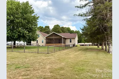 1027 Tabor Road, Olin, NC 28660 - Photo 4