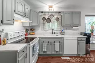 3623 Wonderland Dr, Matthews, NC 28104 - Photo 6