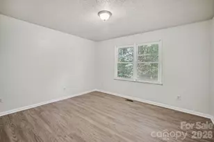 304 Julia Dr, Lincolnton, NC 28092 - Photo 24
