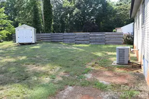 515 Kerr St, Statesville, NC 28677 - Photo 24
