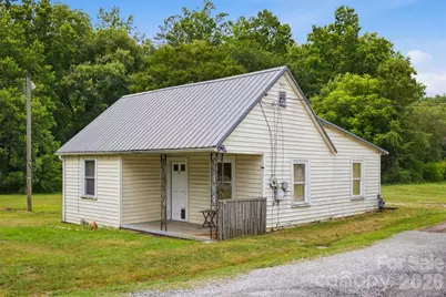 43 N Highland Avenue, Granite Falls, NC 28630 - Photo 4