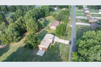 2209 Woodhurst Lane, Albemarle, NC 28001 - Photo 8