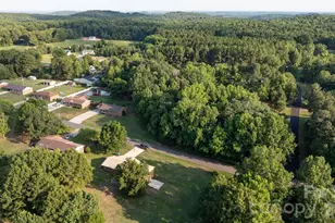 2209 Woodhurst Ln, Albemarle, NC 28001 - Photo 26