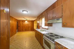 2209 Woodhurst Ln, Albemarle, NC 28001 - Photo 10