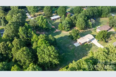 2209 Woodhurst Lane, Albemarle, NC 28001 - Photo 6