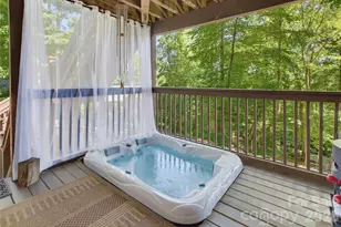 325 Hedgewood Dr, Tuckasegee, NC 28783 - Photo 36