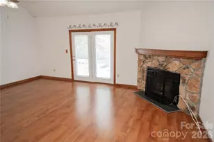 100 Willow Run Dr, Gastonia, NC 28056 - Photo 2