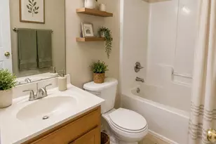 4604 Palm Breeze Ln, Charlotte, NC 28208 - Photo 4