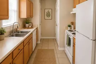 4604 Palm Breeze Ln, Charlotte, NC 28208 - Photo 2
