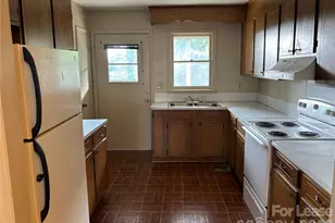 121 Massapoag Rd, Lincolnton, NC 28092 - Photo 4