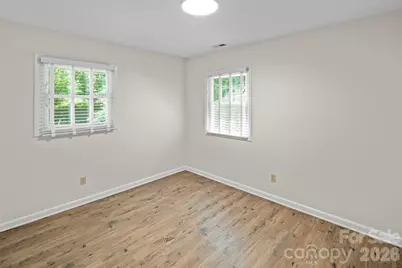 1212 Oakland Street, Hendersonville, NC 28792 - Photo 18