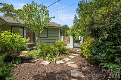 1212 Oakland Street, Hendersonville, NC 28792 - Photo 24
