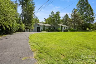 1212 Oakland St, Hendersonville, NC 28792 - Photo 34