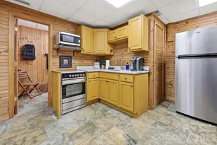 206 Hamlet Dr, Burnsville, NC 28714 - Photo 32