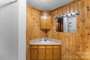 194 Virginia Dr, Marion, NC 28752 - Photo 12