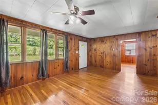 194 Virginia Dr, Marion, NC 28752 - Photo 2