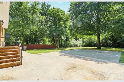 6315 Spring Garden Lane, Charlotte, NC 28213 - Photo 2