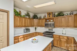 185 Trout Water Cir, Burnsville, NC 28714 - Photo 8
