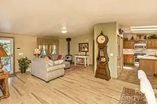 185 Trout Water Cir, Burnsville, NC 28714 - Photo 6