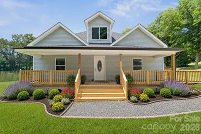 1820 N Hewitt Avenue, Newton, NC 28658 - Photo 2