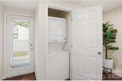 721 N Poplar Street #1, Charlotte, NC 28202 - Photo 12