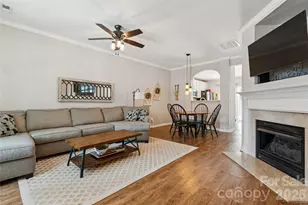 302 Tinderbox Ln, Fort Mill, SC 29708 - Photo 4