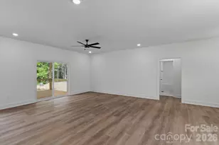 214 Lockhard Cir, Troutman, NC 28166 - Photo 16
