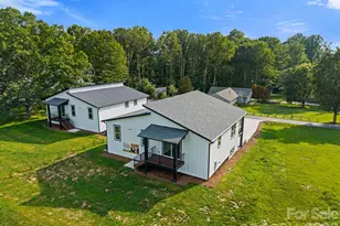 27 Klimovych Rd, Hendersonville, NC 28792 - Photo 4