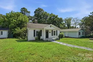 307 Clay St, Belmont, NC 28012 - Photo 2