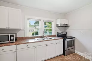 307 Clay St, Belmont, NC 28012 - Photo 10