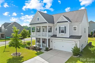 1065 Harbor Bay Dr, Fort Mill, SC 29707 - Photo 2