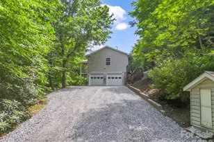 130 High Rock Acres Dr, Black Mountain, NC 28711 - Photo 4
