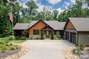 403 Thunder Mountain Rd, Hendersonville, NC 28792 - Photo 2