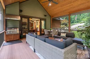 403 Thunder Mountain Rd, Hendersonville, NC 28792 - Photo 18