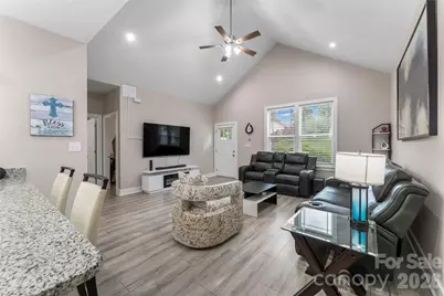 1640 Farmington Hills Drive, Conover, NC 28613 - Photo 6