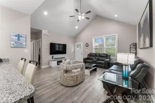 1640 Farmington Hills Dr, Conover, NC 28613 - Photo 6