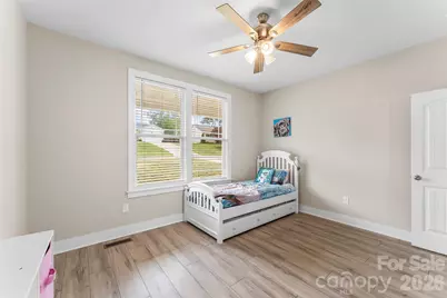 1640 Farmington Hills Drive, Conover, NC 28613 - Photo 24