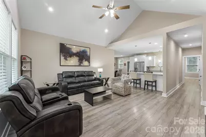 1640 Farmington Hills Drive, Conover, NC 28613 - Photo 4