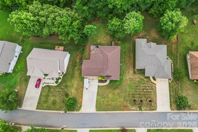 1640 Farmington Hills Drive, Conover, NC 28613 - Photo 30