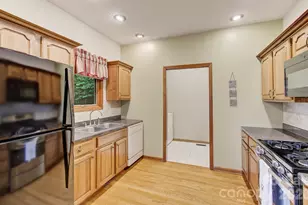 112 Windy Gap Rd, Asheville, NC 28804 - Photo 22